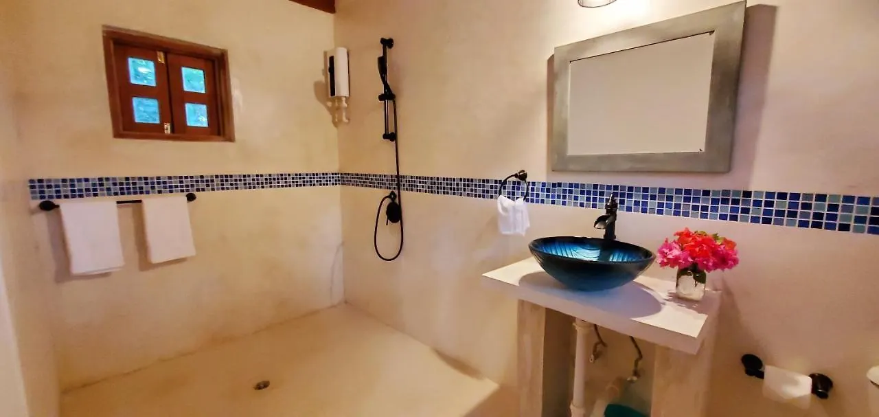 Bak A Yaad Villa Negril Lodge
