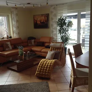 Christine Apartment Tanzfleck